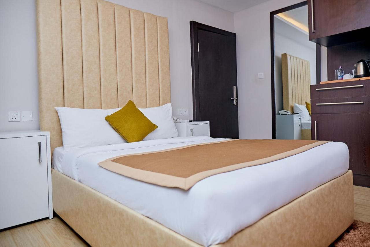 The Cabin Hotel Аккра Экстерьер фото